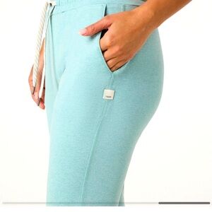 Vuori Performance Joggers - Sea Spray Heather